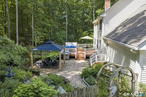 391 Squaw Hollow Road Ashford CT 06278