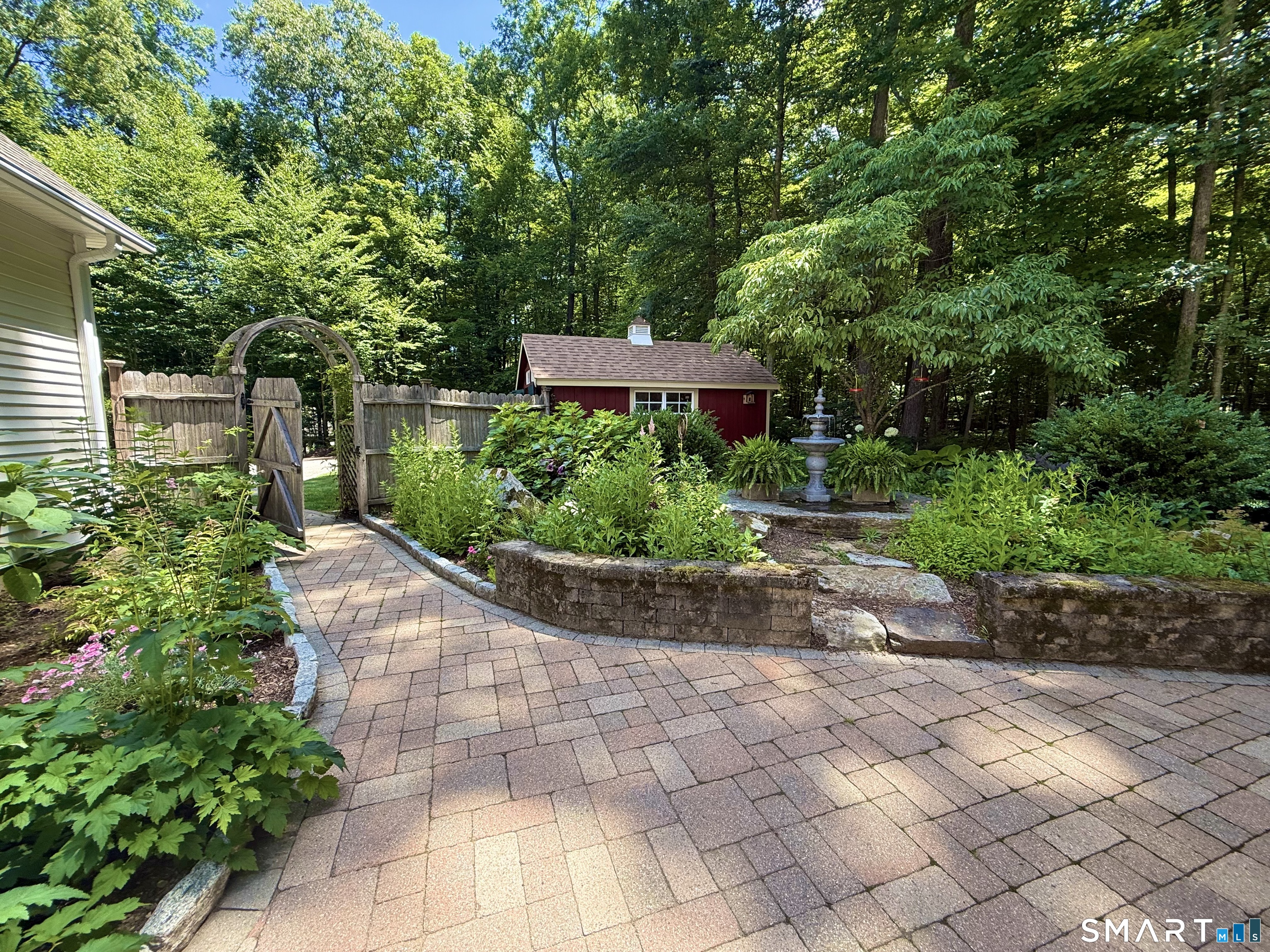 391 Squaw Hollow Road Ashford CT 06278