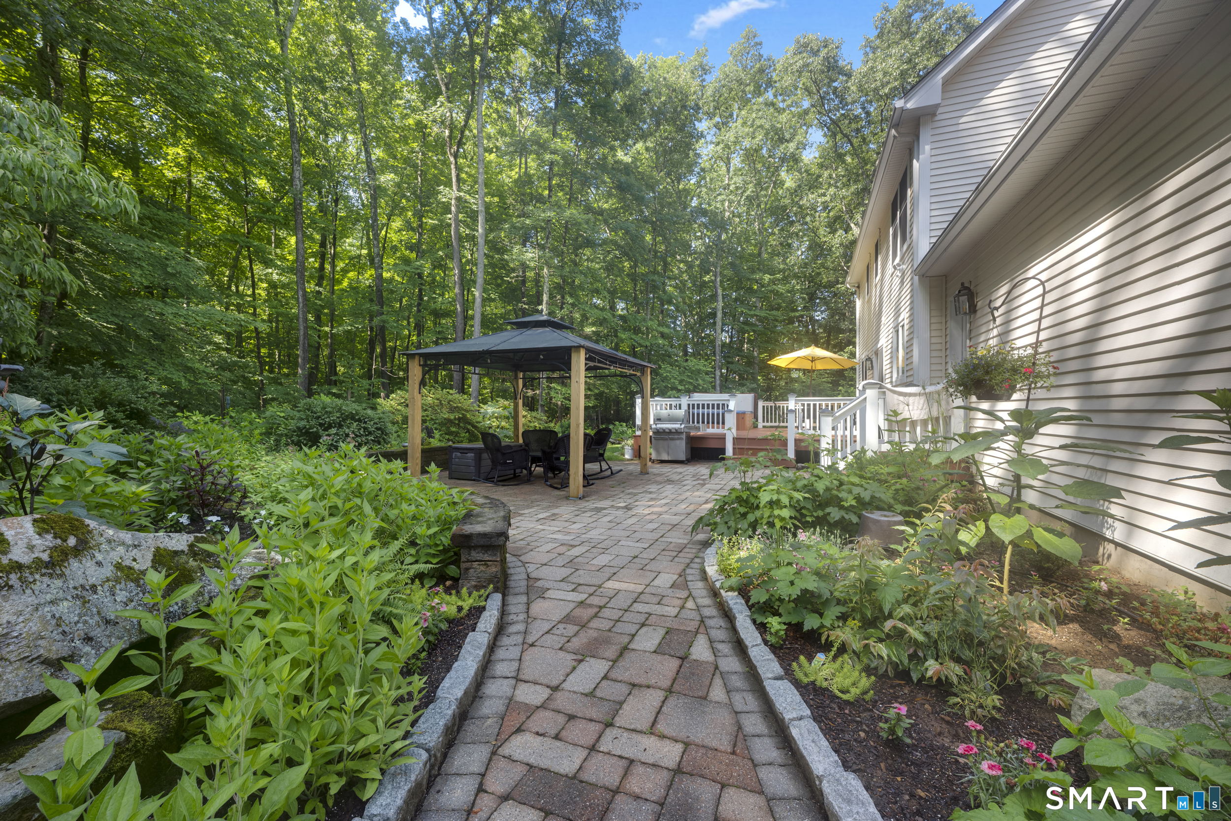 391 Squaw Hollow Road Ashford CT 06278