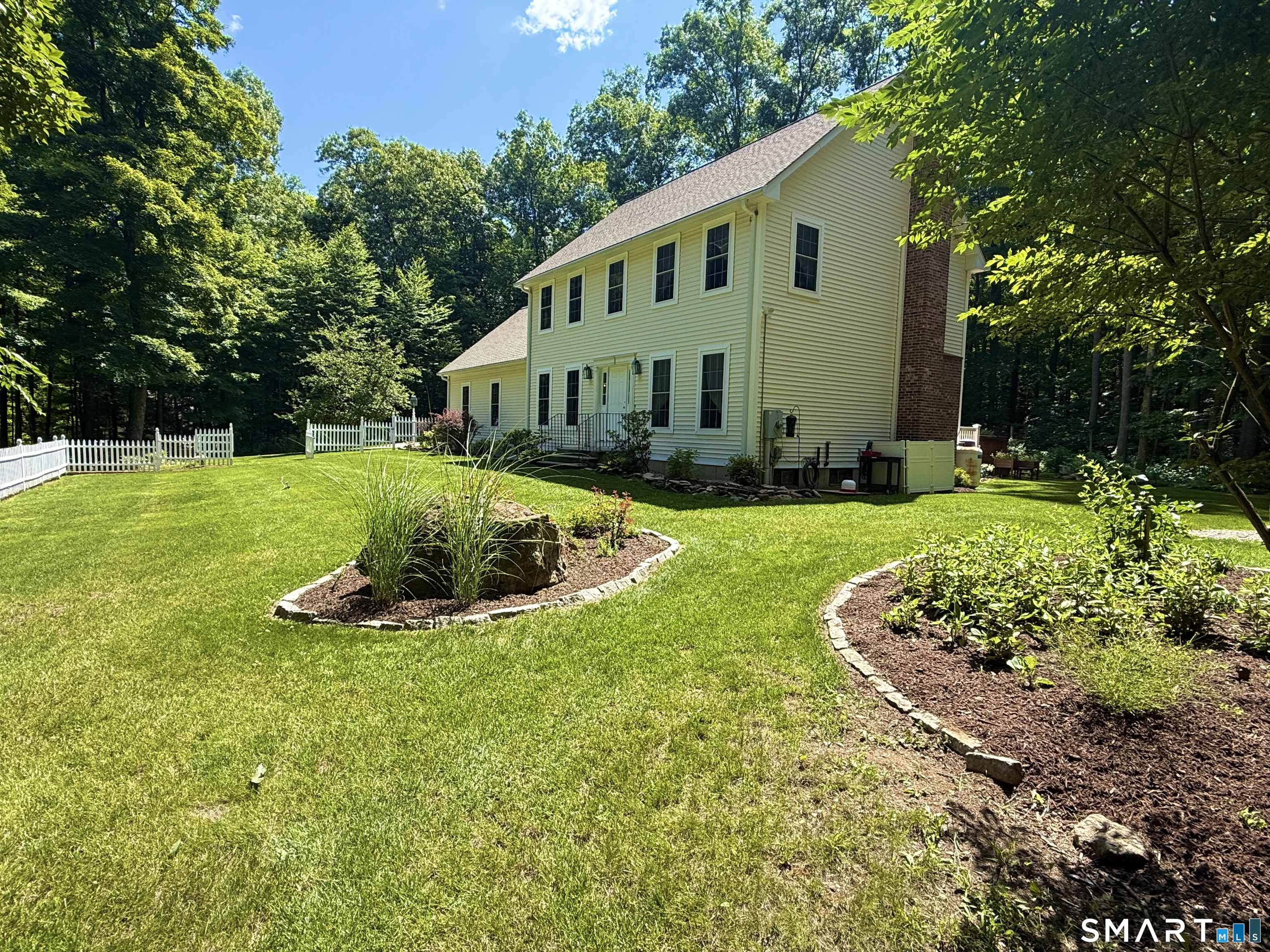 391 Squaw Hollow Road Ashford CT 06278