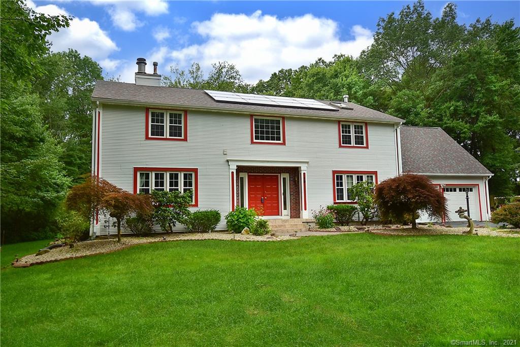 19 Walts Hill Bloomfield CT 06002