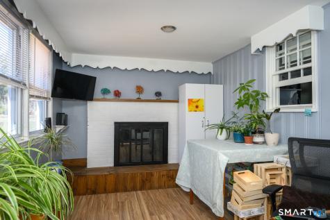 33 Washington Street Plainville CT 06062