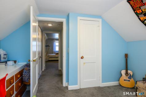 33 Washington Street Plainville CT 06062