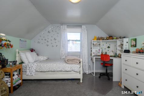 33 Washington Street Plainville CT 06062