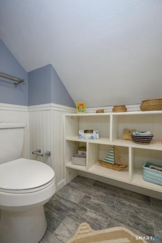 33 Washington Street Plainville CT 06062