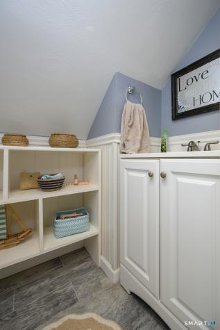 33 Washington Street Plainville CT 06062