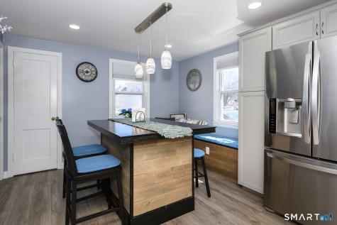 33 Washington Street Plainville CT 06062