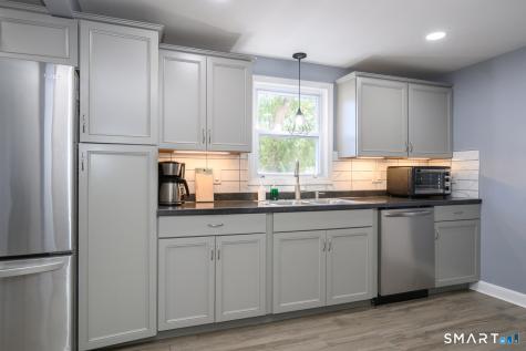 33 Washington Street Plainville CT 06062