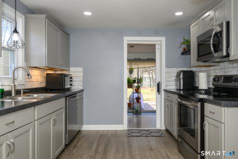 33 Washington Street Plainville CT 06062