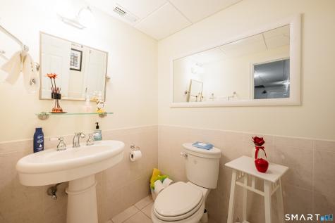 65 West Dayton Hill Road Wallingford CT 06492