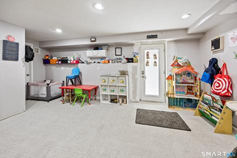 16 Sorensen Road West Haven CT 06516