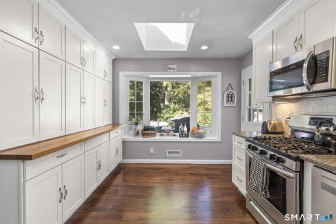 86 Rolling Wood Drive Stamford CT 06905