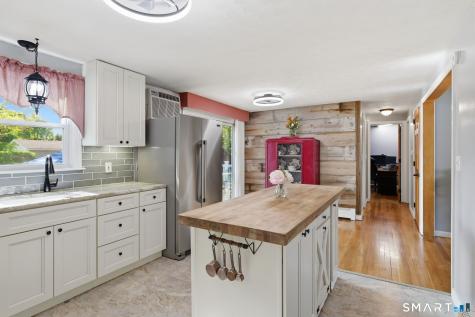 9 Overhill Road Enfield CT 06082