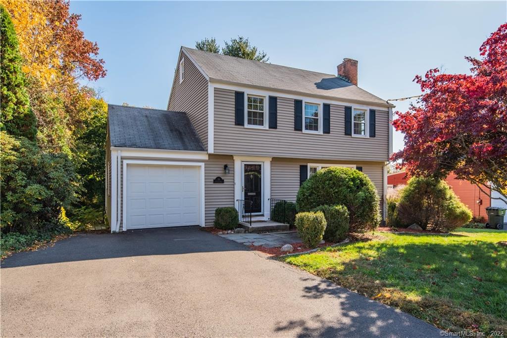36 Foxridge Road West Hartford CT 06107