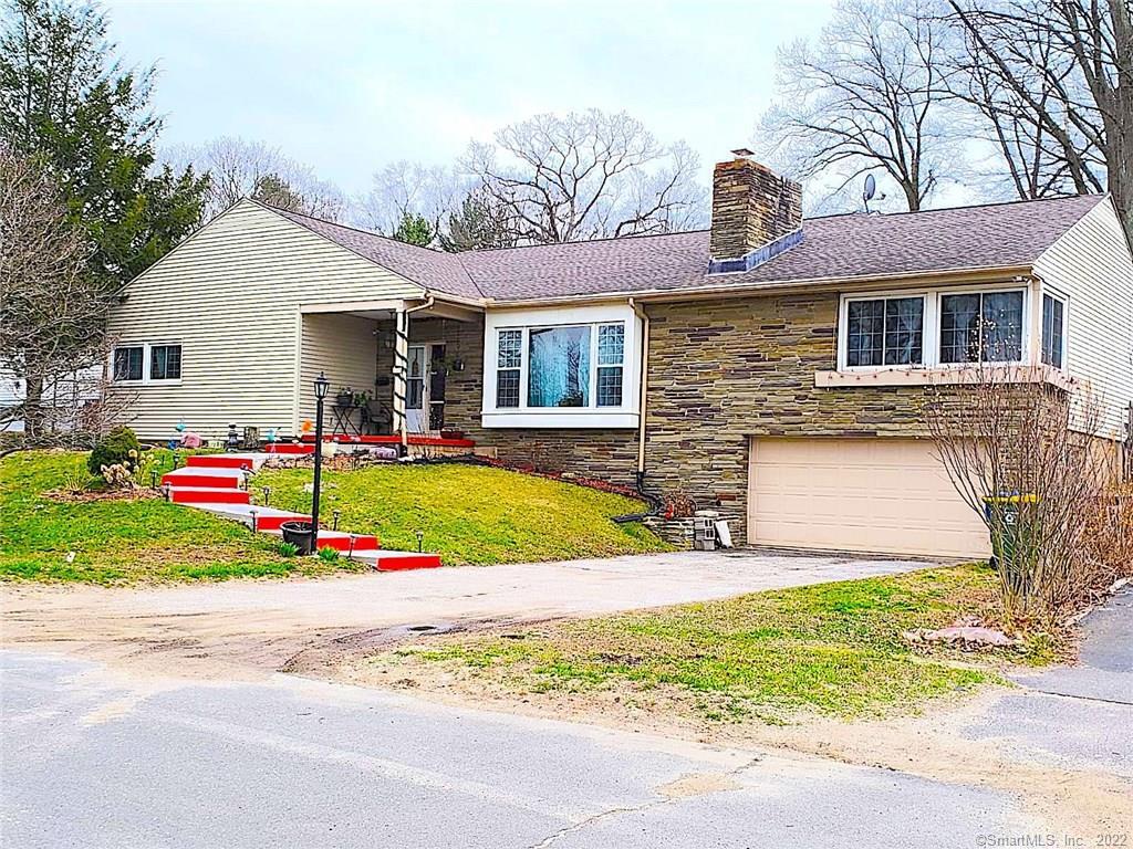147 Avalon Circle Waterbury CT 06710