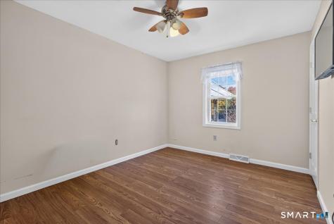 4 Elaine Drive Seymour CT 06483