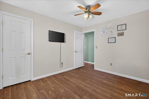 4 Elaine Drive Seymour CT 06483