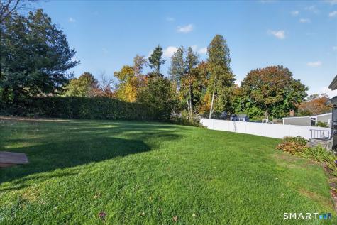 4 Elaine Drive Seymour CT 06483