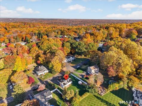 4 Elaine Drive Seymour CT 06483