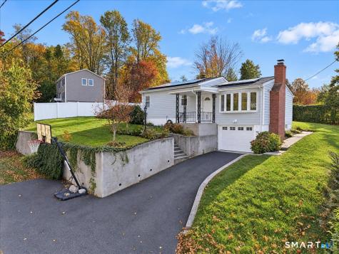 4 Elaine Drive Seymour CT 06483