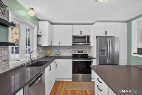4 Elaine Drive Seymour CT 06483