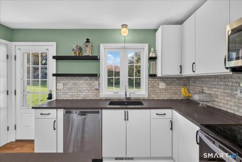 4 Elaine Drive Seymour CT 06483