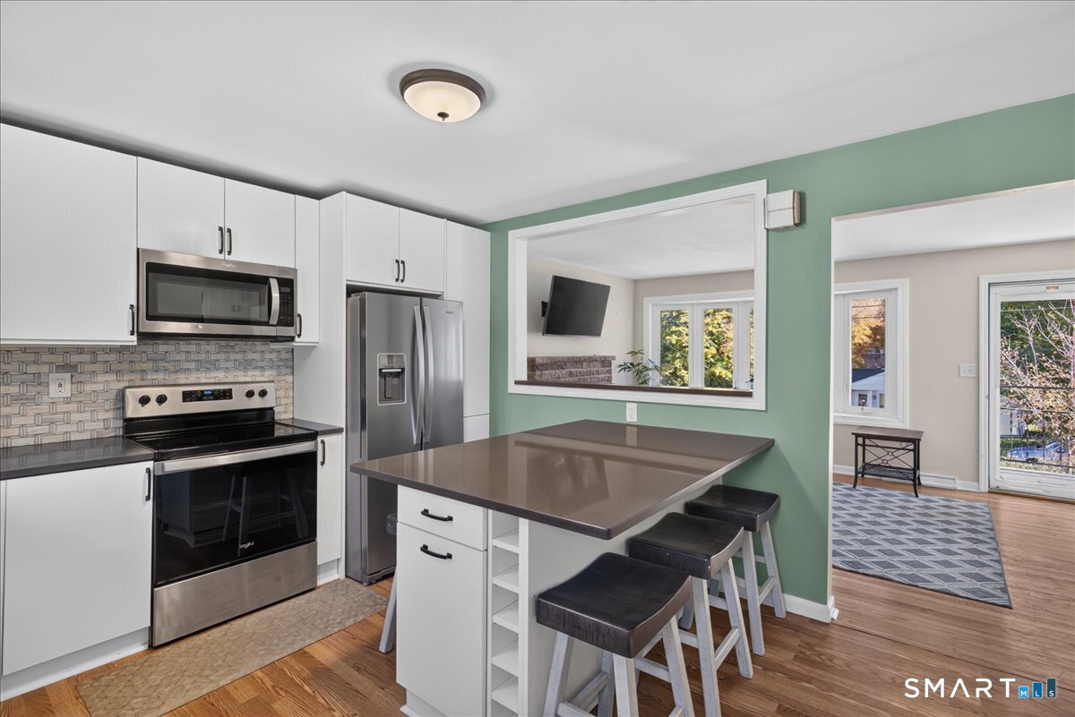 4 Elaine Drive Seymour CT 06483