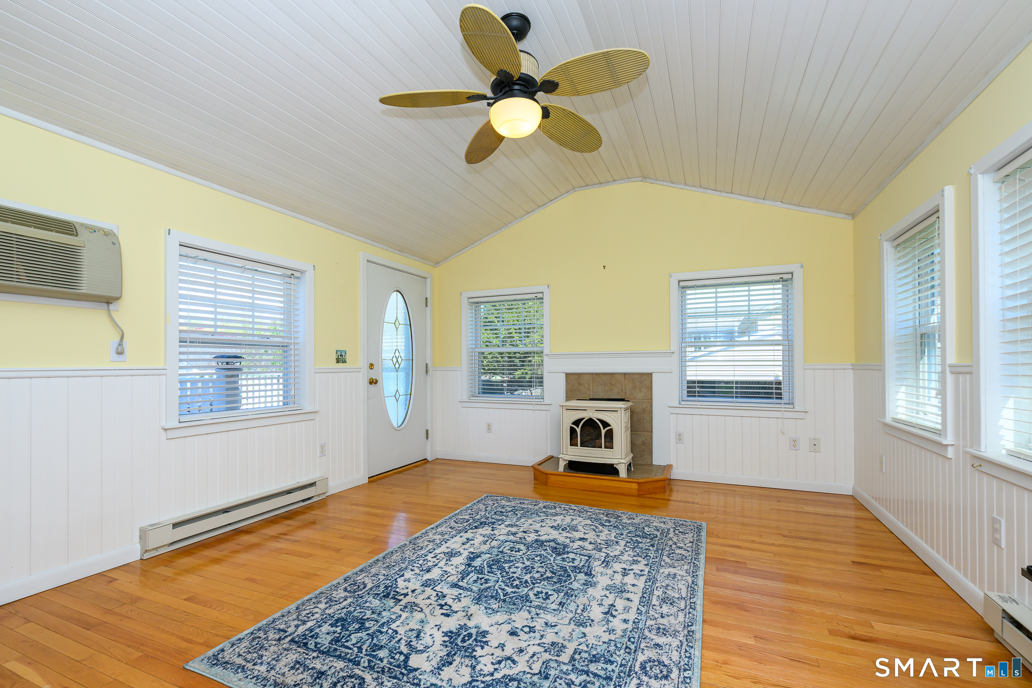 8 Teddy Lane Norwich CT 06360