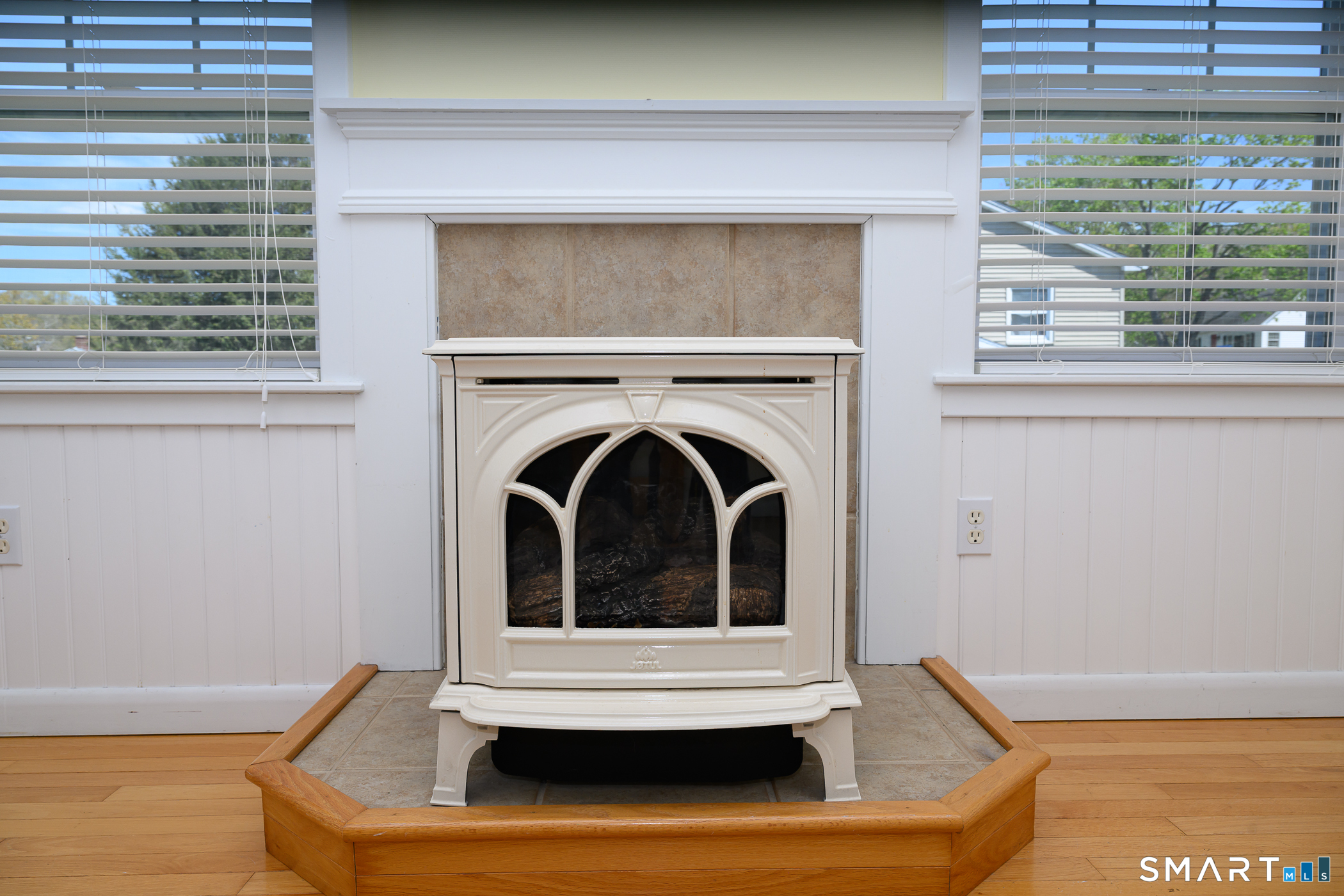8 Teddy Lane Norwich CT 06360