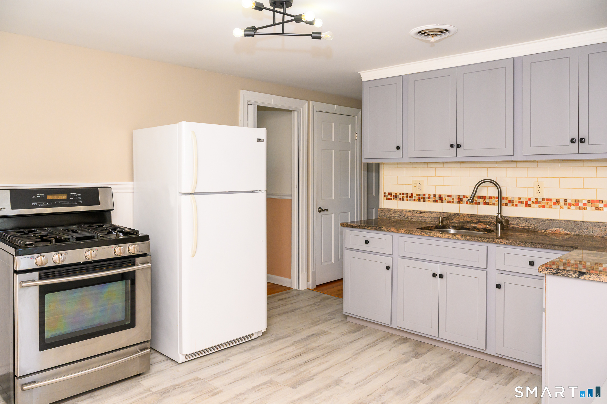 8 Teddy Lane Norwich CT 06360