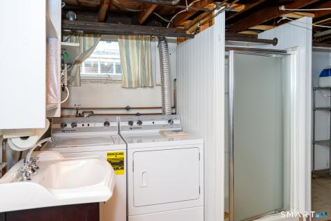 8 Teddy Lane Norwich CT 06360