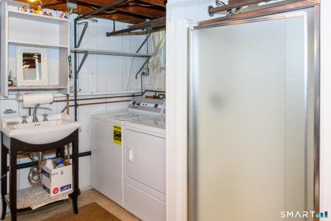 8 Teddy Lane Norwich CT 06360