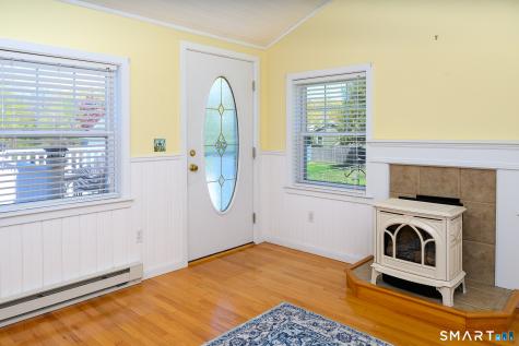 8 Teddy Lane Norwich CT 06360