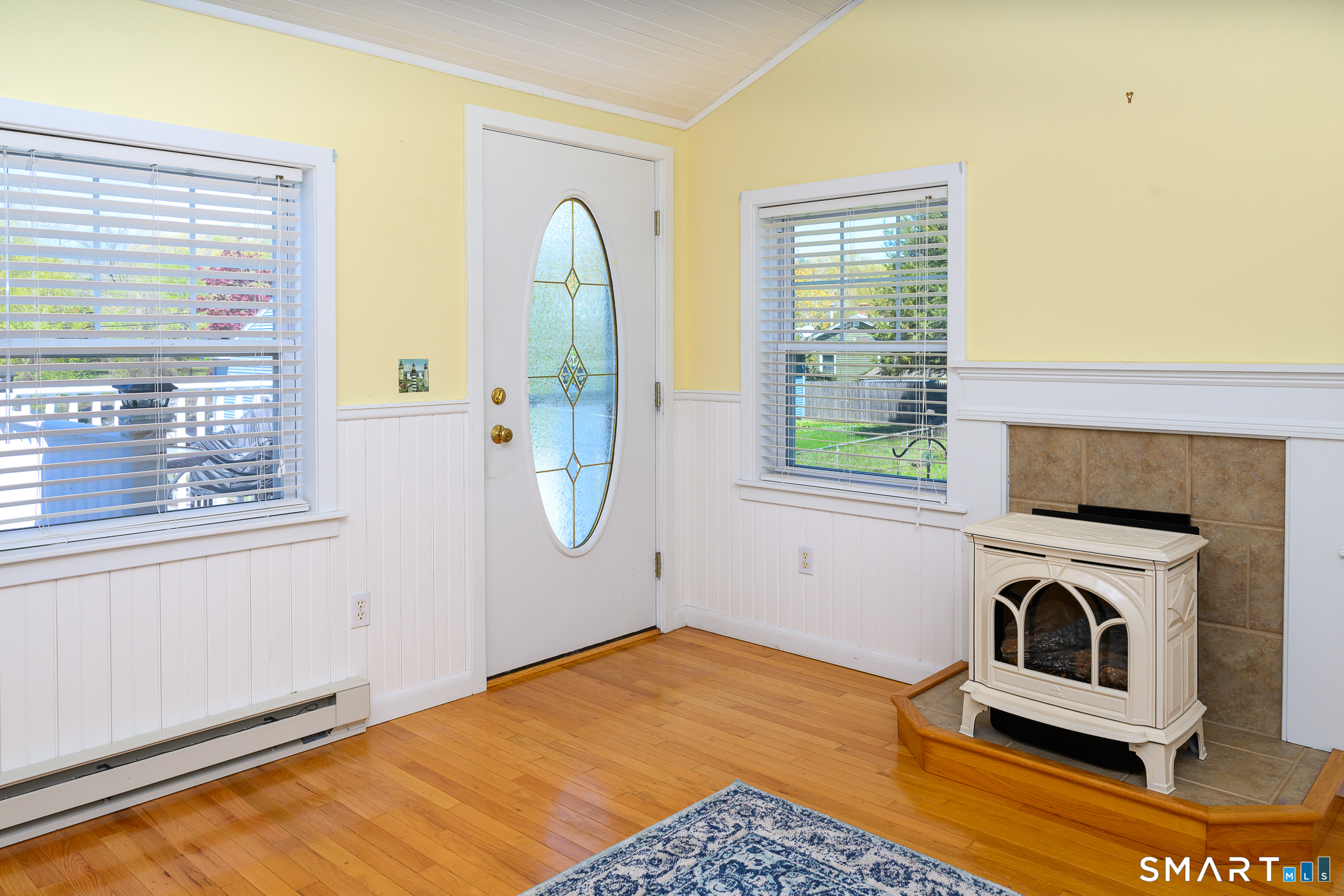 8 Teddy Lane Norwich CT 06360