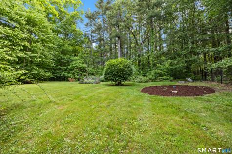 825 Neipsic Road Glastonbury CT 06033