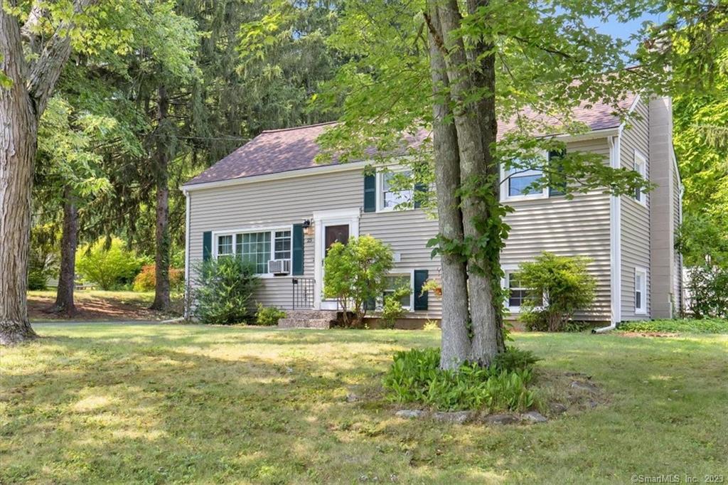 23 Trumbull Drive Wallingford CT 06492