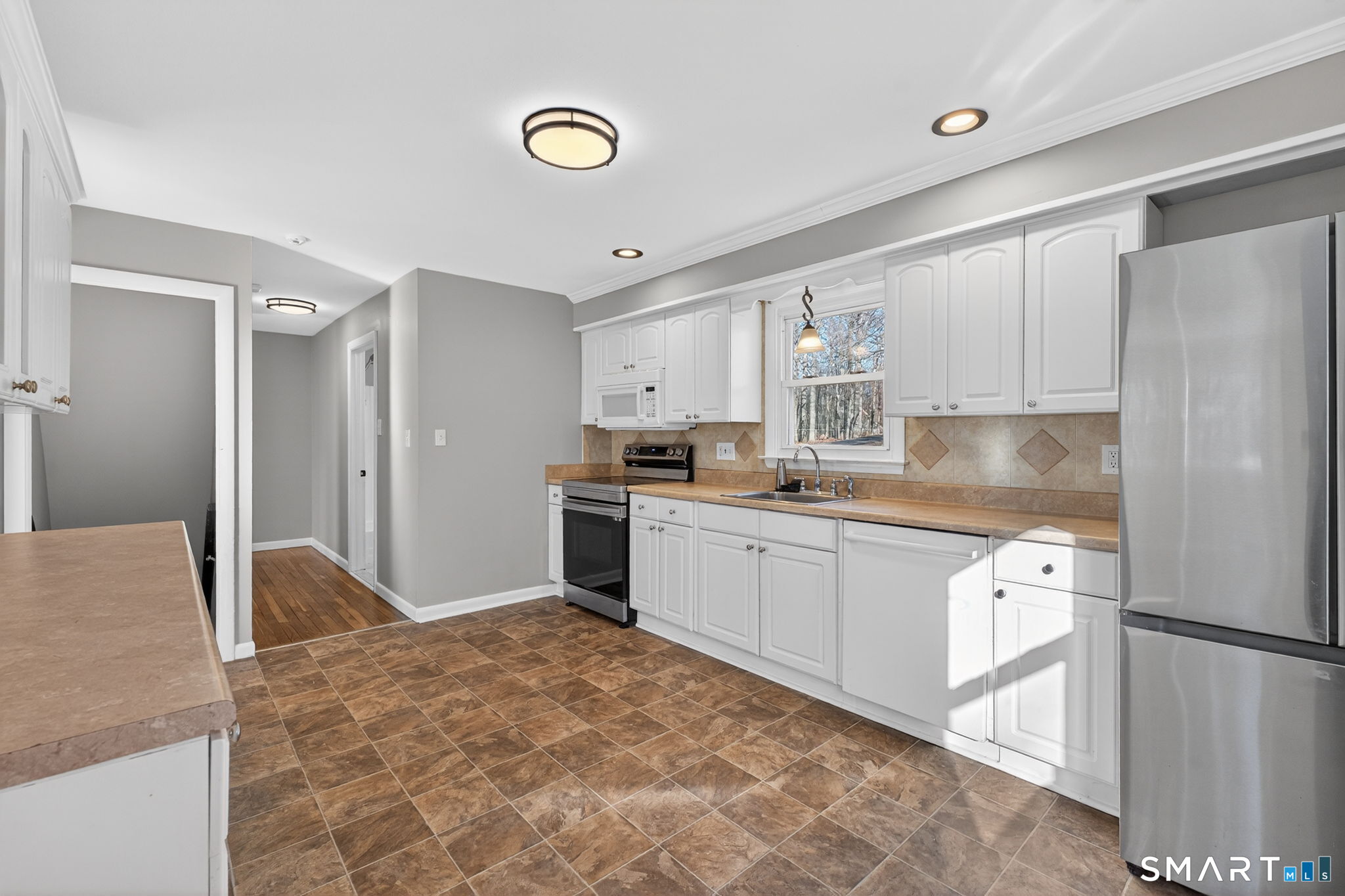 23 Holbrook Road Seymour CT 06483