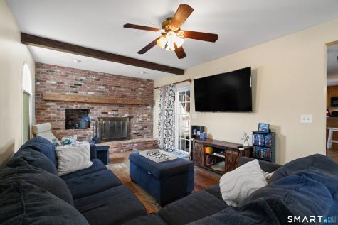118 Bluebird Drive Naugatuck CT 06770