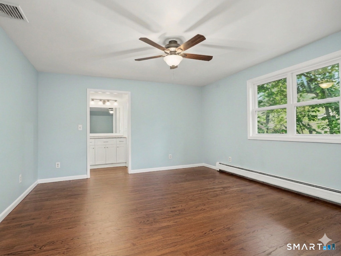 35 Crystal Lane Fairfield CT 06824