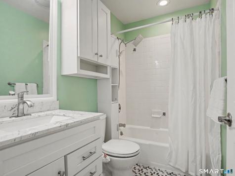 35 Crystal Lane Fairfield CT 06824