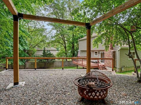 35 Crystal Lane Fairfield CT 06824