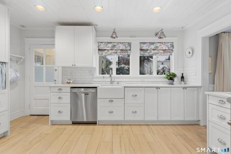 17 Sunnyside Avenue Darien CT 06820