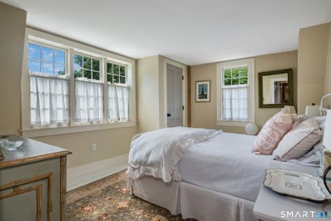 25 River Road Essex CT 06426