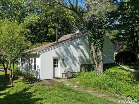 25 River Road Essex CT 06426