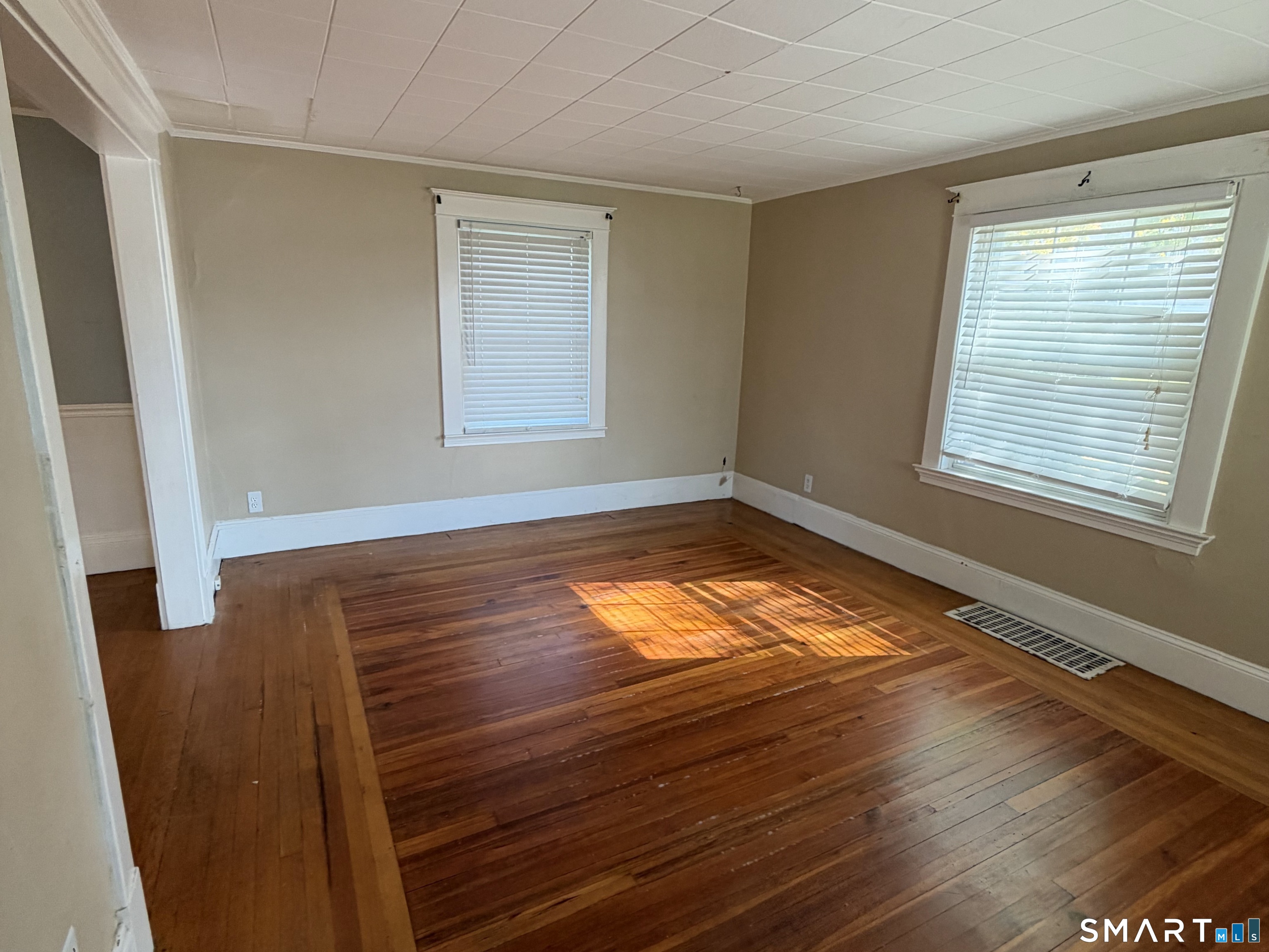 27 Hobart Street Southington CT 06489