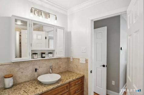 1 Angelas Way Burlington CT 06013