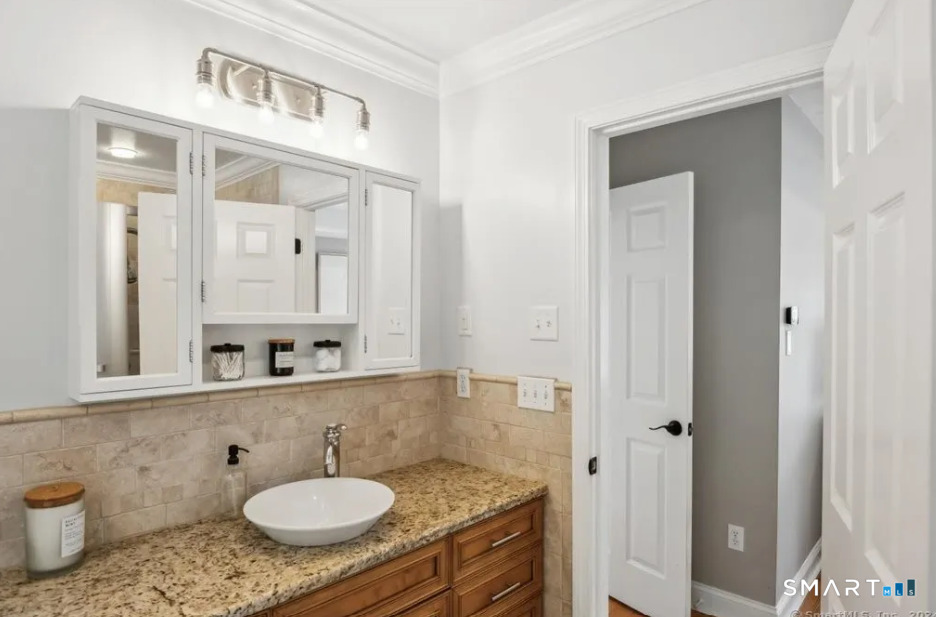 1 Angelas Way Burlington CT 06013