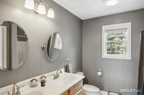 1 Angelas Way Burlington CT 06013