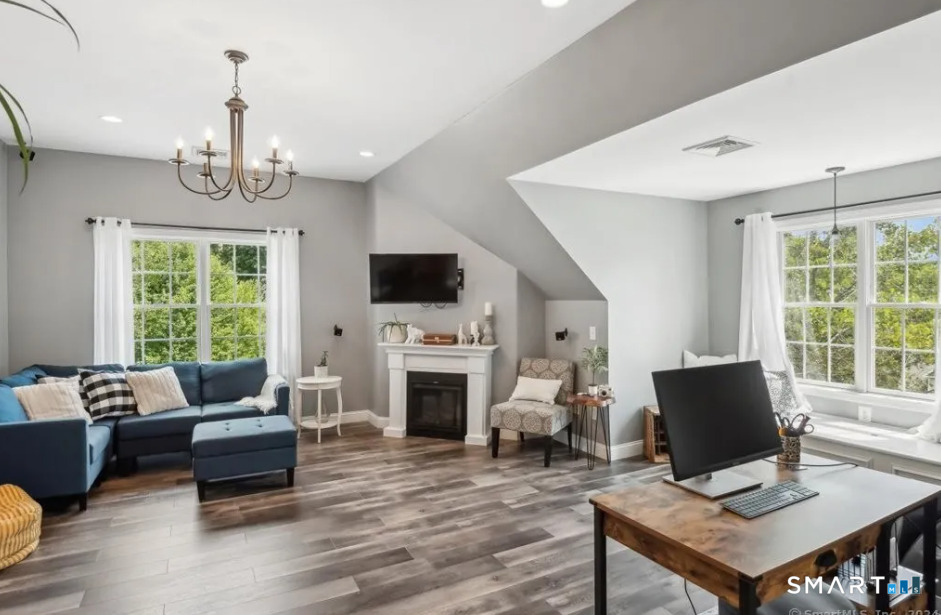 1 Angelas Way Burlington CT 06013