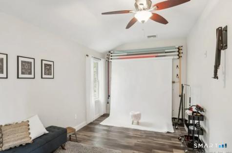 1 Angelas Way Burlington CT 06013